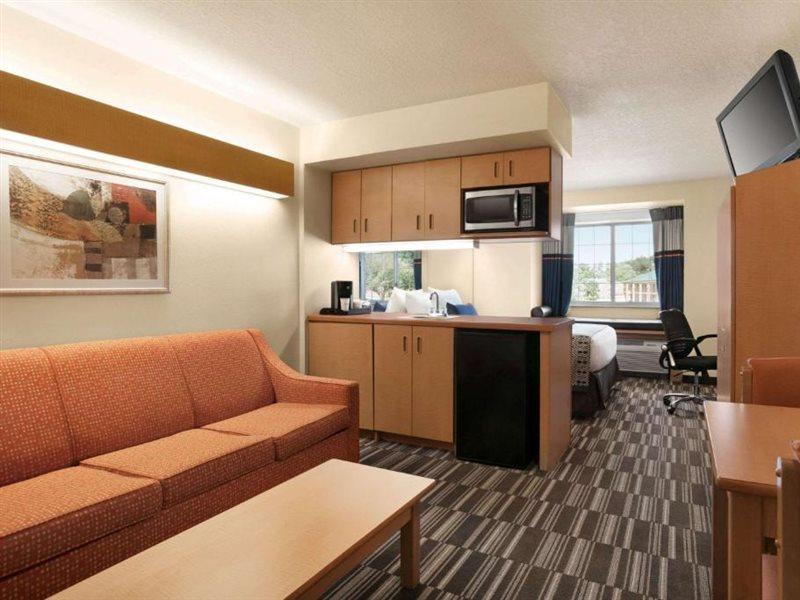 Microtel Inn & Suites By Wyndham Culpeper Εξωτερικό φωτογραφία