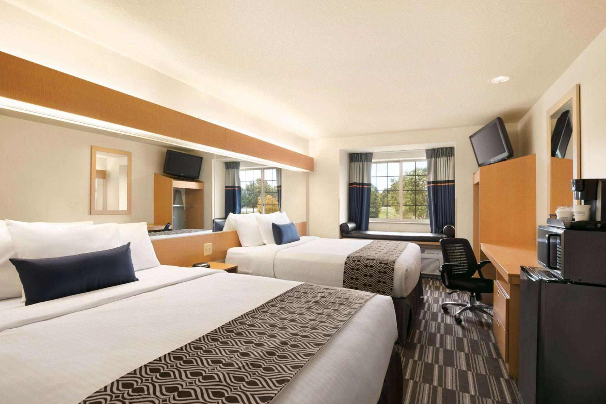 Microtel Inn & Suites By Wyndham Culpeper Εξωτερικό φωτογραφία
